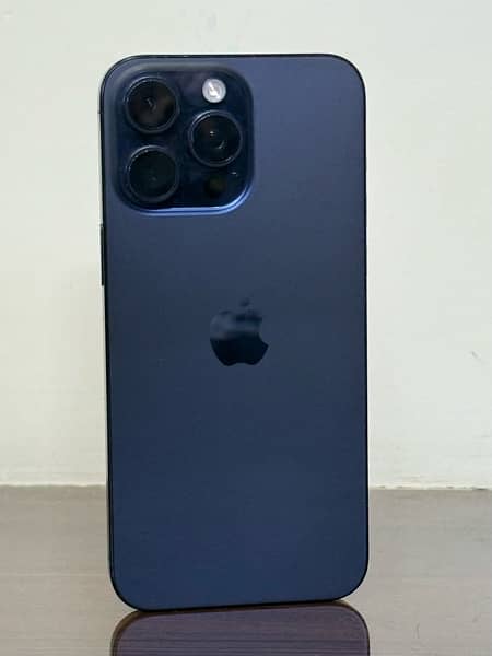 IPhone 15 Pro Max 0