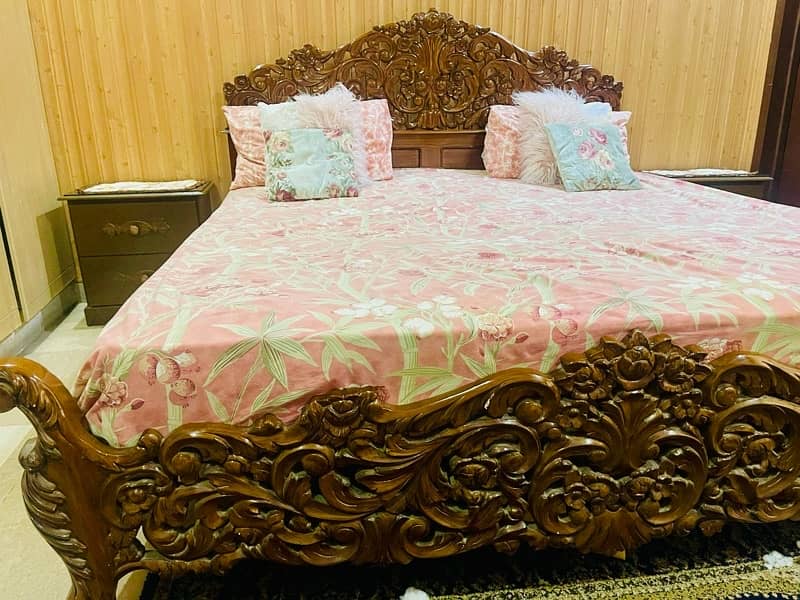 Solid wood bed 1