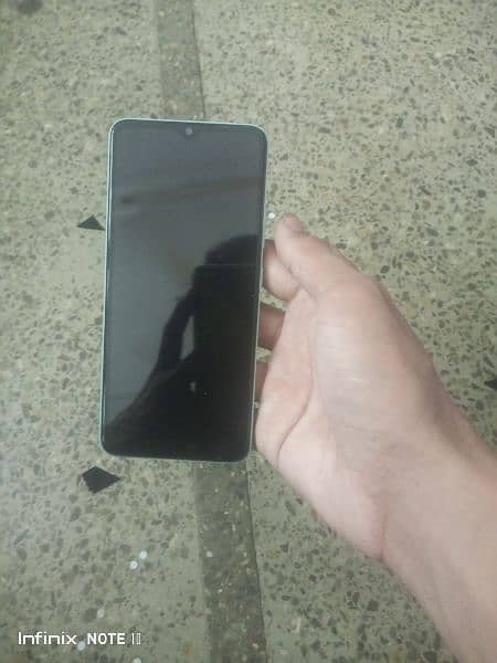 Infinix smart 7 (4 64) 1