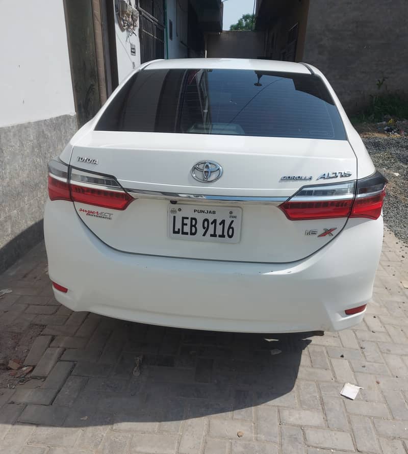 Urgent sale Corolla Altis 2020 automatic 2