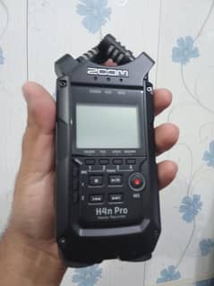 Zoom H4n Pro Black Edition 4-Channel Handy Recorder