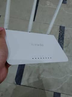 tenda f3 router 10/10 condition ha