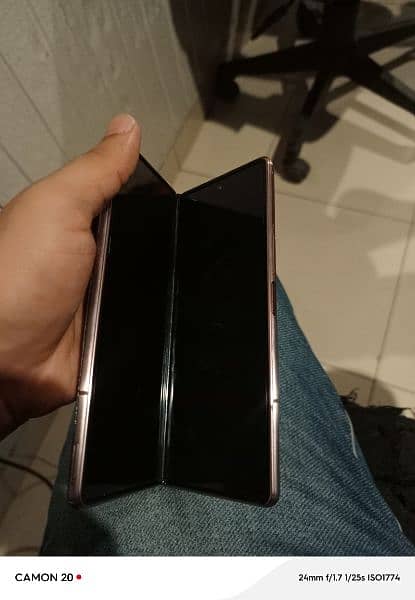 samsung Galaxyzfold non pta12/256gb sirf battery k issue sy on ni hota 1