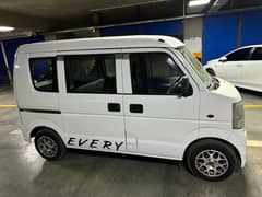 Suzuki APV 2011