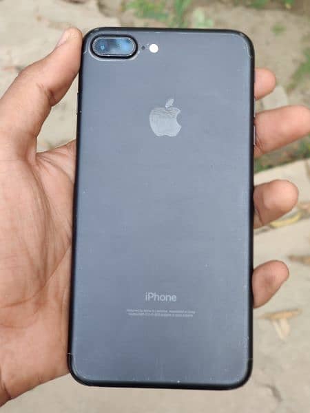 Iphone 7 Plus (128GB) Non PTA 1