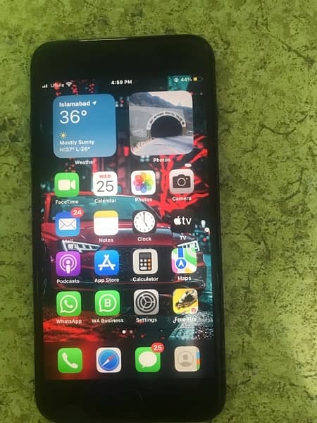 I phone 7 plus 32 gb - pta approved 1