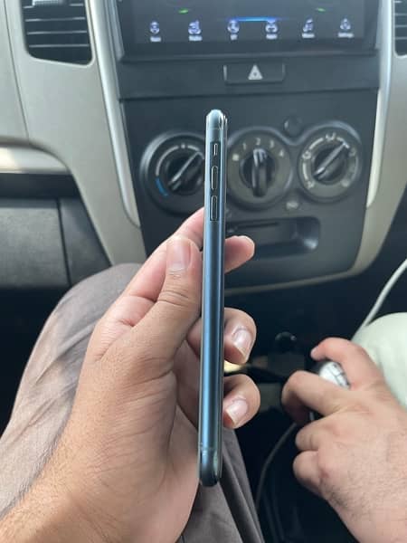 i phone 11 pro max 256 gb pta approved 5