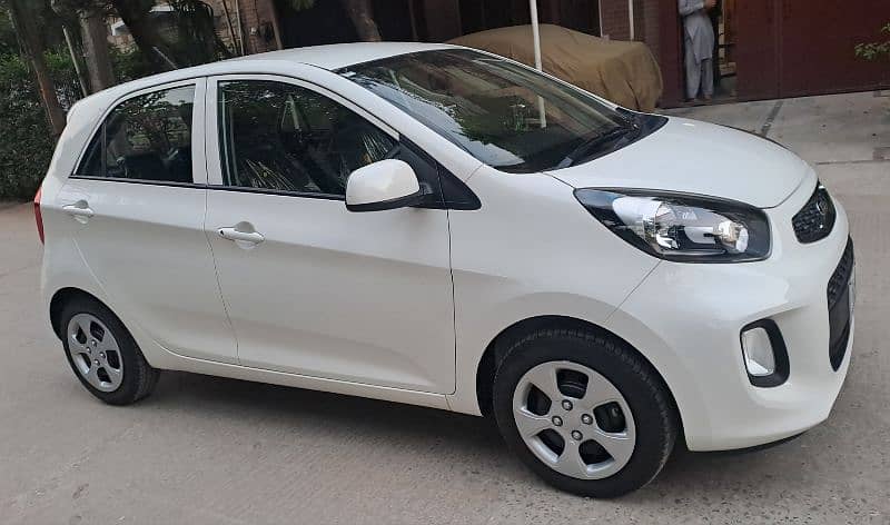 KIA Picanto 2024 MT 1.0 Zero Meter Condition Only 4500 Km 4