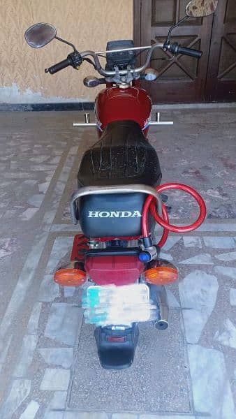 Honda cd 70 4