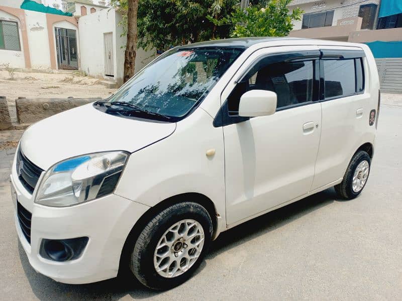 Suzuki Wagon R 2018 3