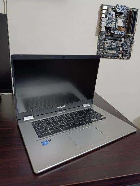 ASUS chromebook 4/64 1