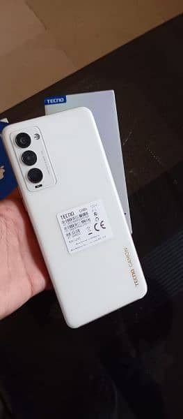 Techno Camon 18T 1