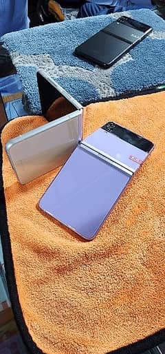 Samsung Z Flip 3 0