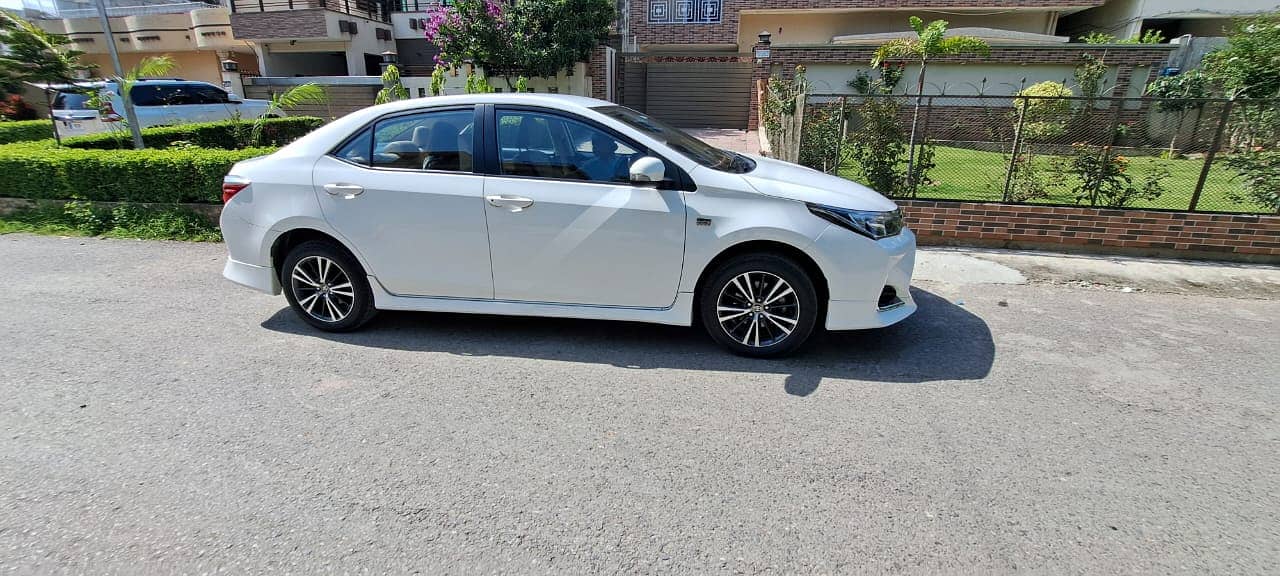 Toyota Corolla Altis 2021 Corolla Altis X 8