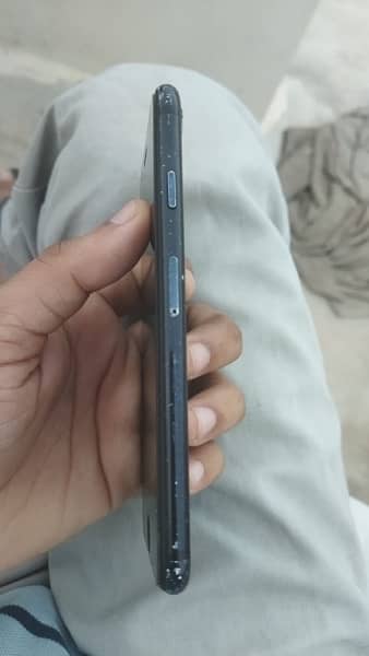 iPhone 7 32GB NON PTA 4