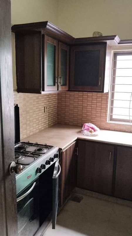 10 Marla upper porshan available for rent in Valencia town 14