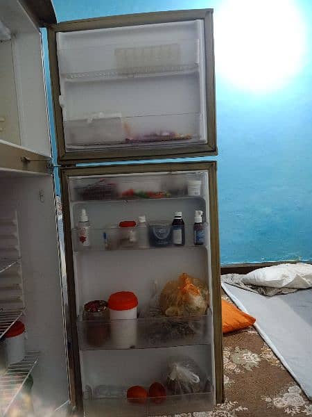 Fridge for sale. 5