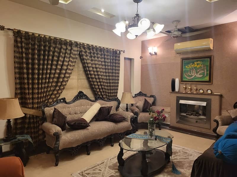 DHA PHASE 5 10 MARLA MODERN HOUSE AVAILABLE FOR RENT 10