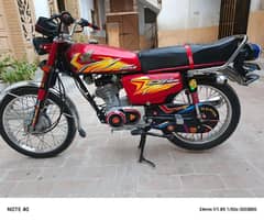 Honda 125 red clr