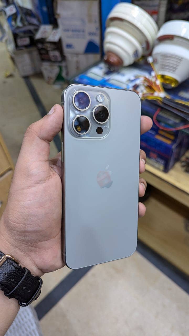 iphone 15 pro max 0