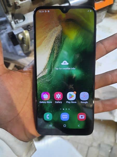 Samsung galaxy a30 4gb 64 gb 0