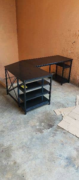 New design gaming table mordern ging table L shape 4