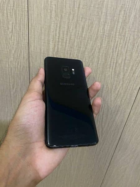 Samsung galaxy S9 Edge 1