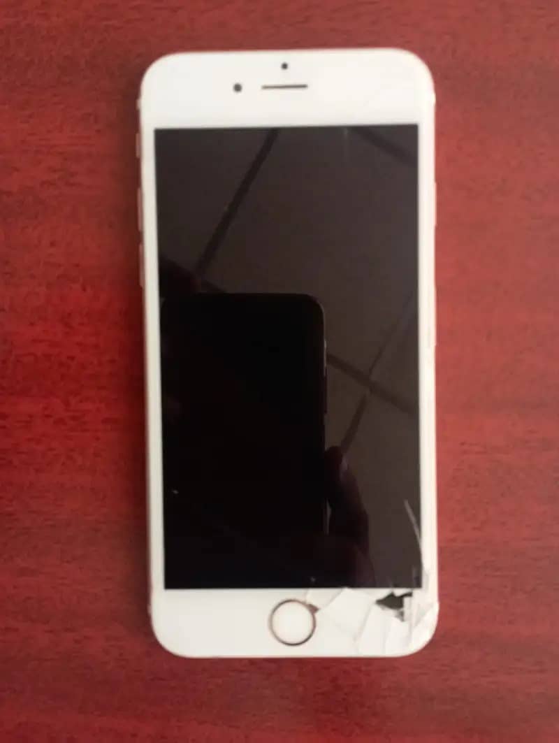 iPhone 6S 64 GB PTA Approved Screen crack hai but working 100% 6