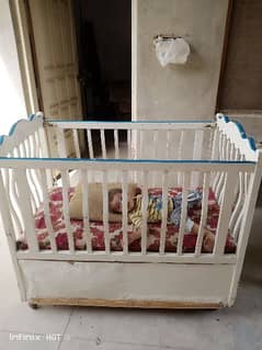 baby cot