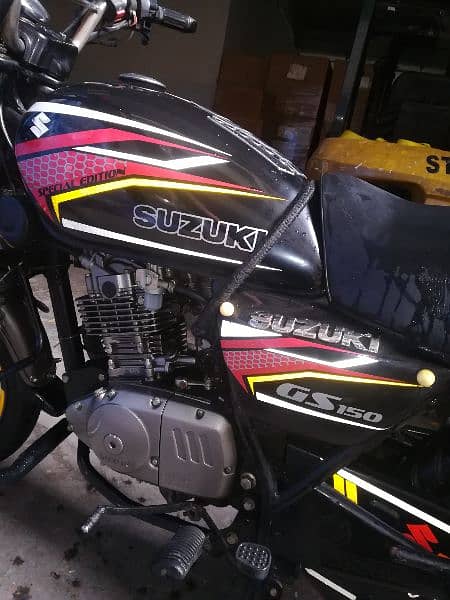 Suzuki GS 125 1