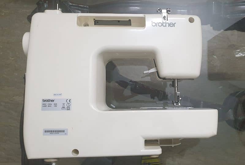 Sewing Machine ( brother LS-2125) 2