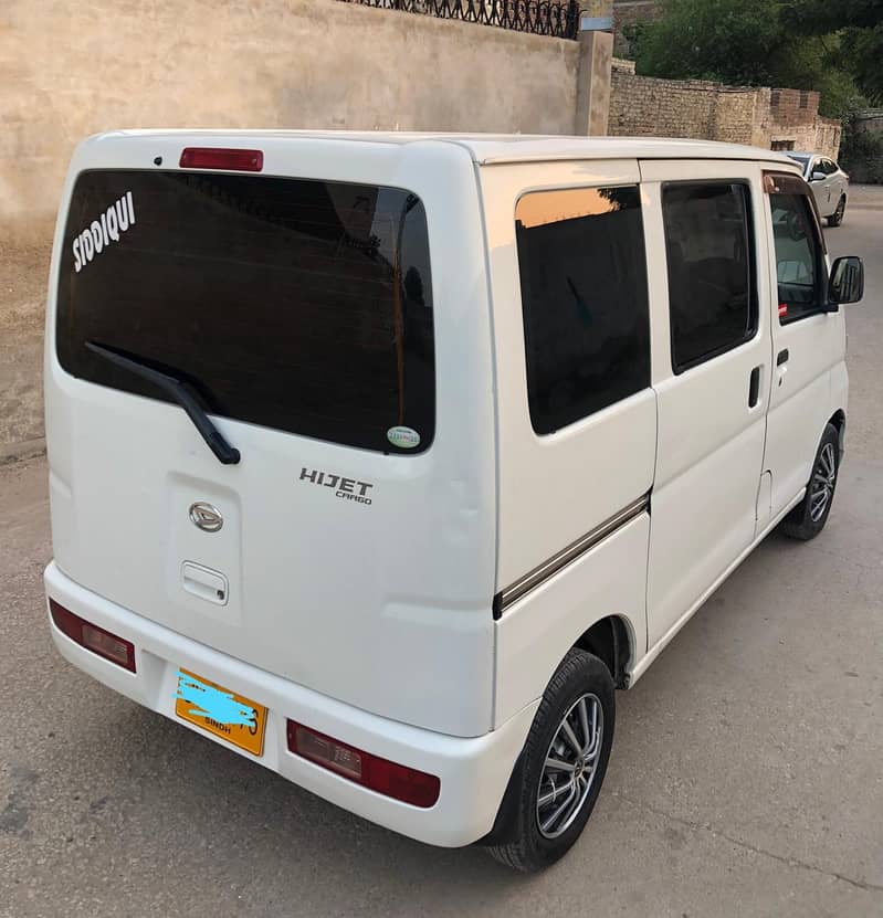 Daihatsu Hijet 2015 5