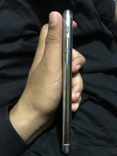 iPhone X 64gb PTA Approved 4