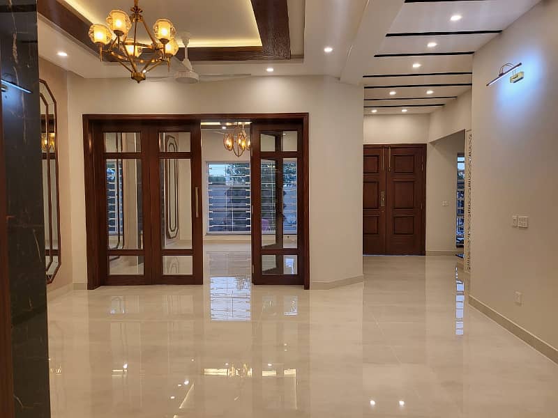 10 Marla Most Luxurious House Available For Sale In Phase 1 Bahria Orchard Lahore 0