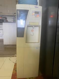 Water Dispenser for Sell (Company: Class Pro)