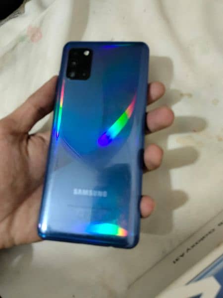 Samsung A31 4