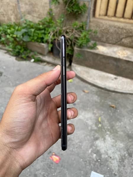 one plus 5 and Oppo A37F 1