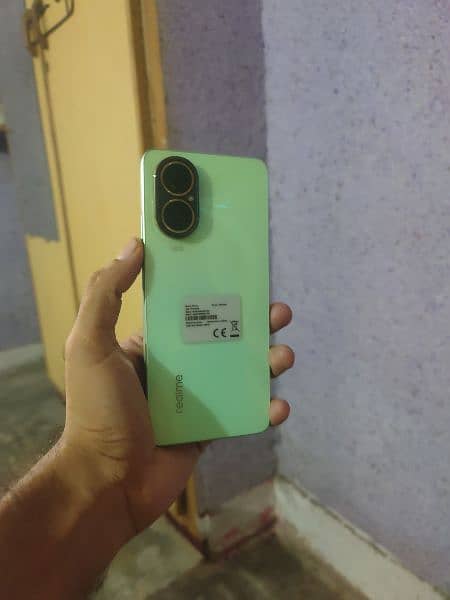 realme c67 complete box few days use 0