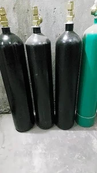 Medical oxygen gas cylinder 1