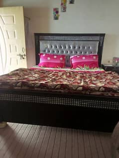 king size bed side table and dressing table