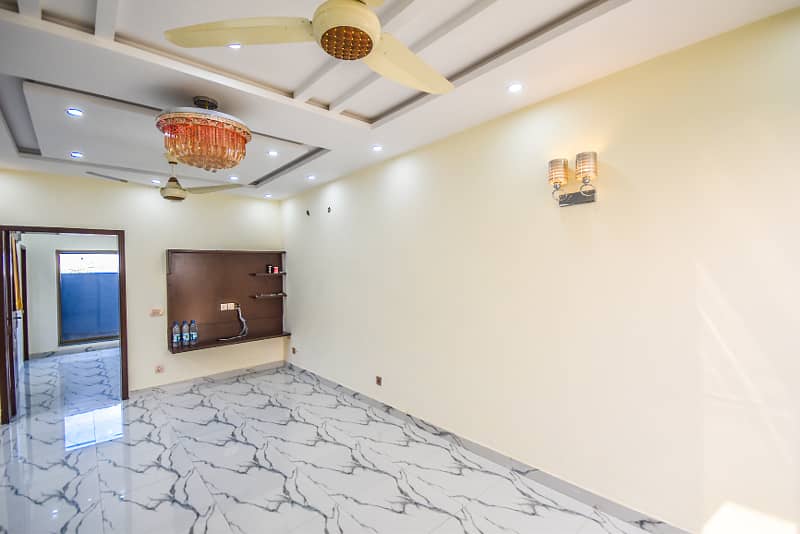 5 Marla Designer House at Ideal Location Available for Rent in DHA Lahore 4