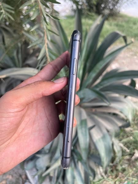 iPhone 11 jv, 64gb, 87battery, waterpack, 10/10 2