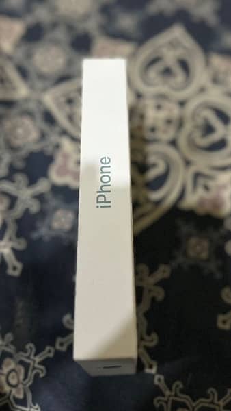 iPhone 16 Teal 128 GB Non Ative 2