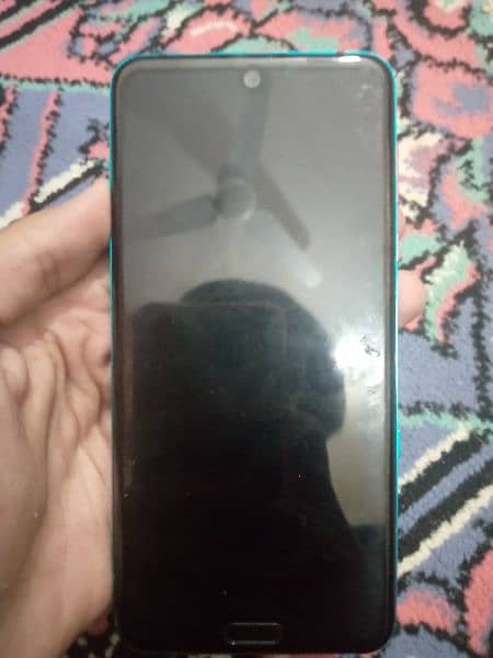 AQUOS R3 FOR SELL FULL GENIOUN ONLY PANEL IS NOT WORKING BAKI 4