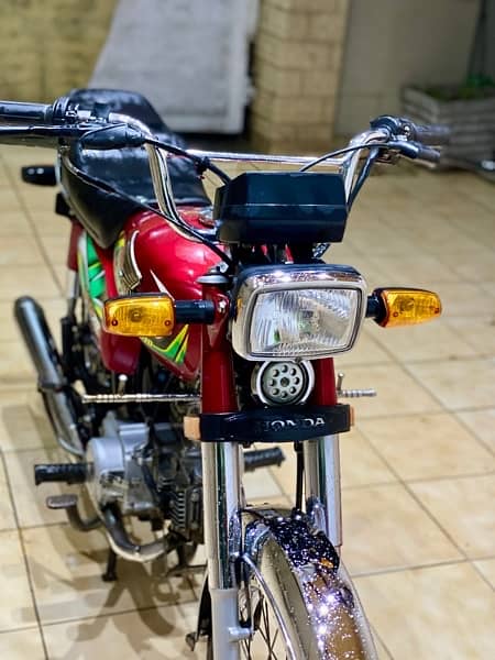 Honda CD70 2022 3