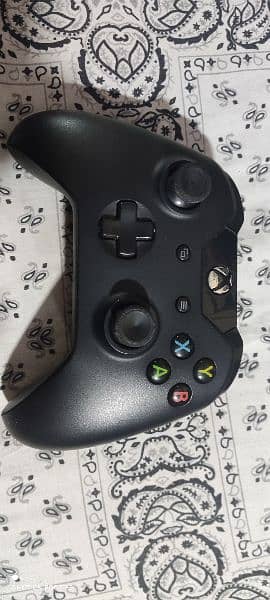 X Box One S 4