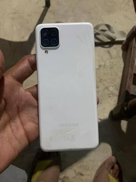 Samsung galaxy A12 4/64 15