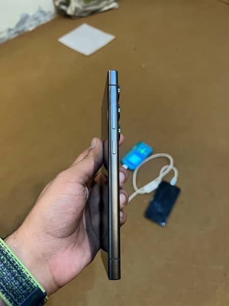 Samsung s24 Ultra 12/512GB Non Pta 3