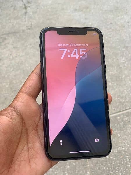 iphone 11  (128gb) 2