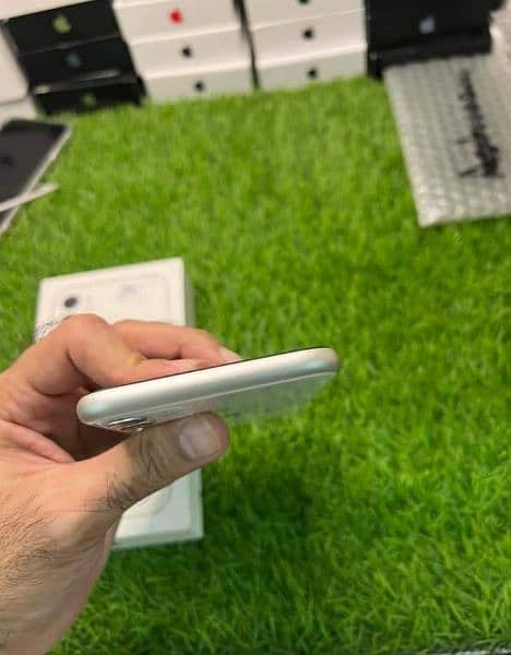 iphone 11 PTA approved for sale 0329=6520=893 1